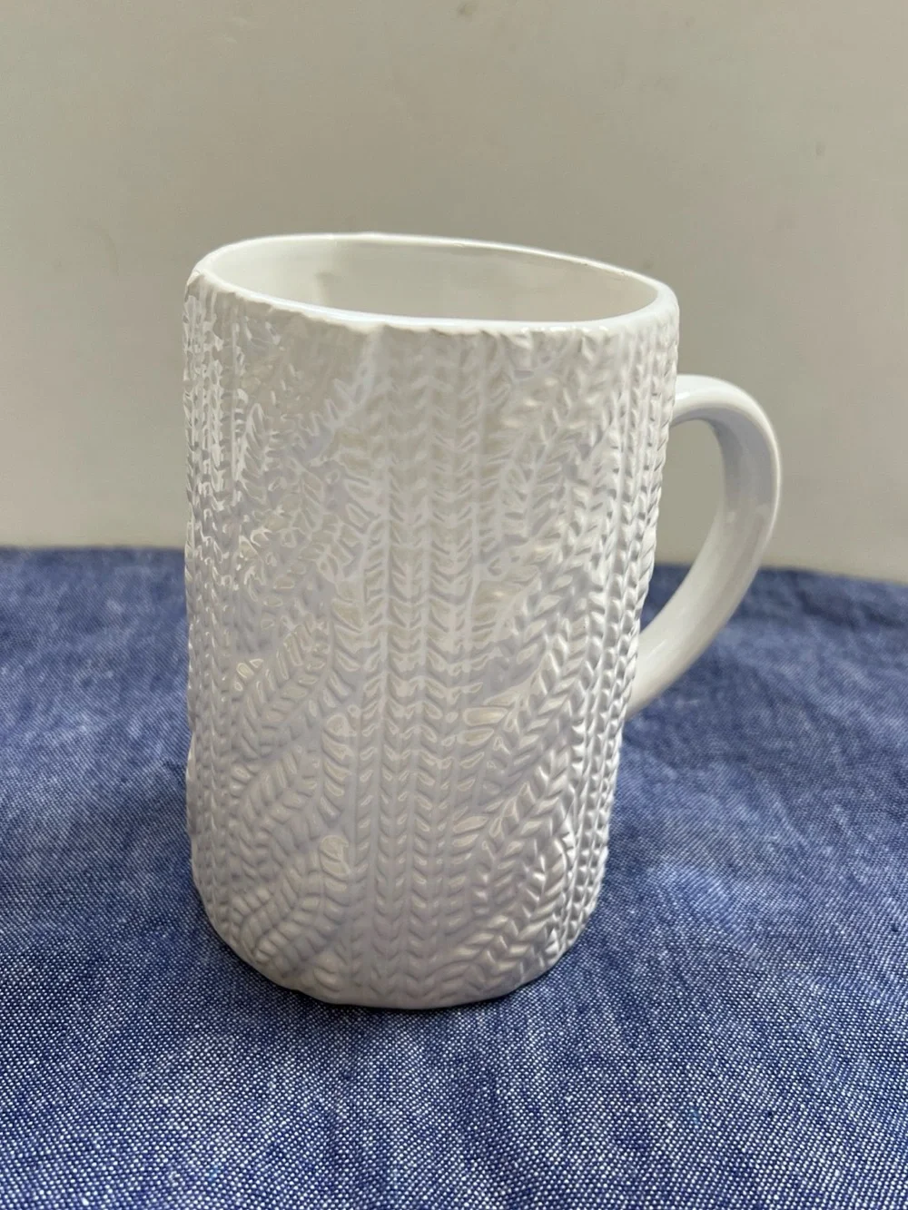 White Sweater Mug Saxon Chocolate Cozy Cup Knit Pattern Ceramic Coffee Tea Warm